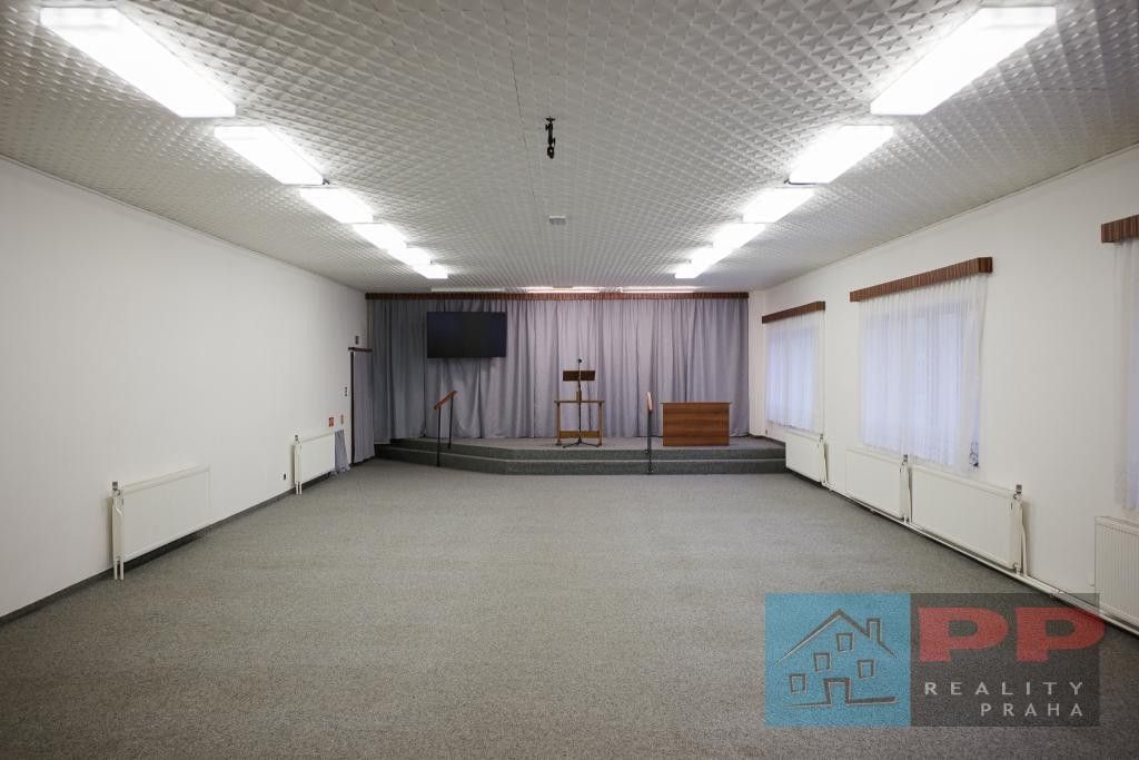 Prodej nemovitosti 264 m² - foto 4