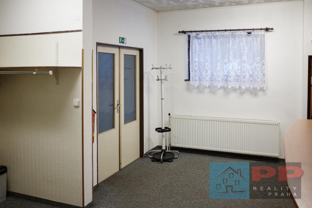 Prodej nemovitosti 264 m² - foto 10