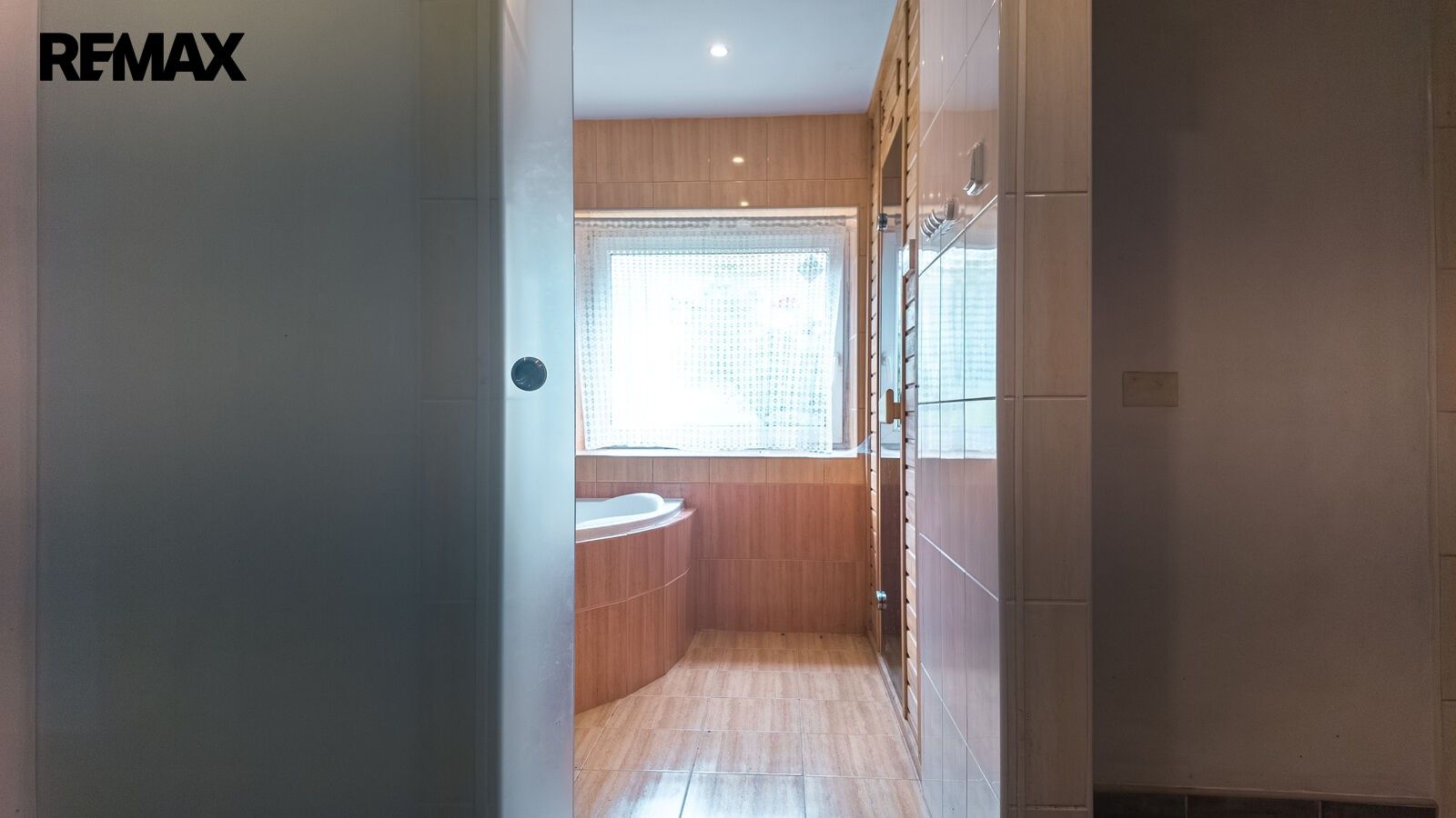 Prodej domu 182 m² - foto 2