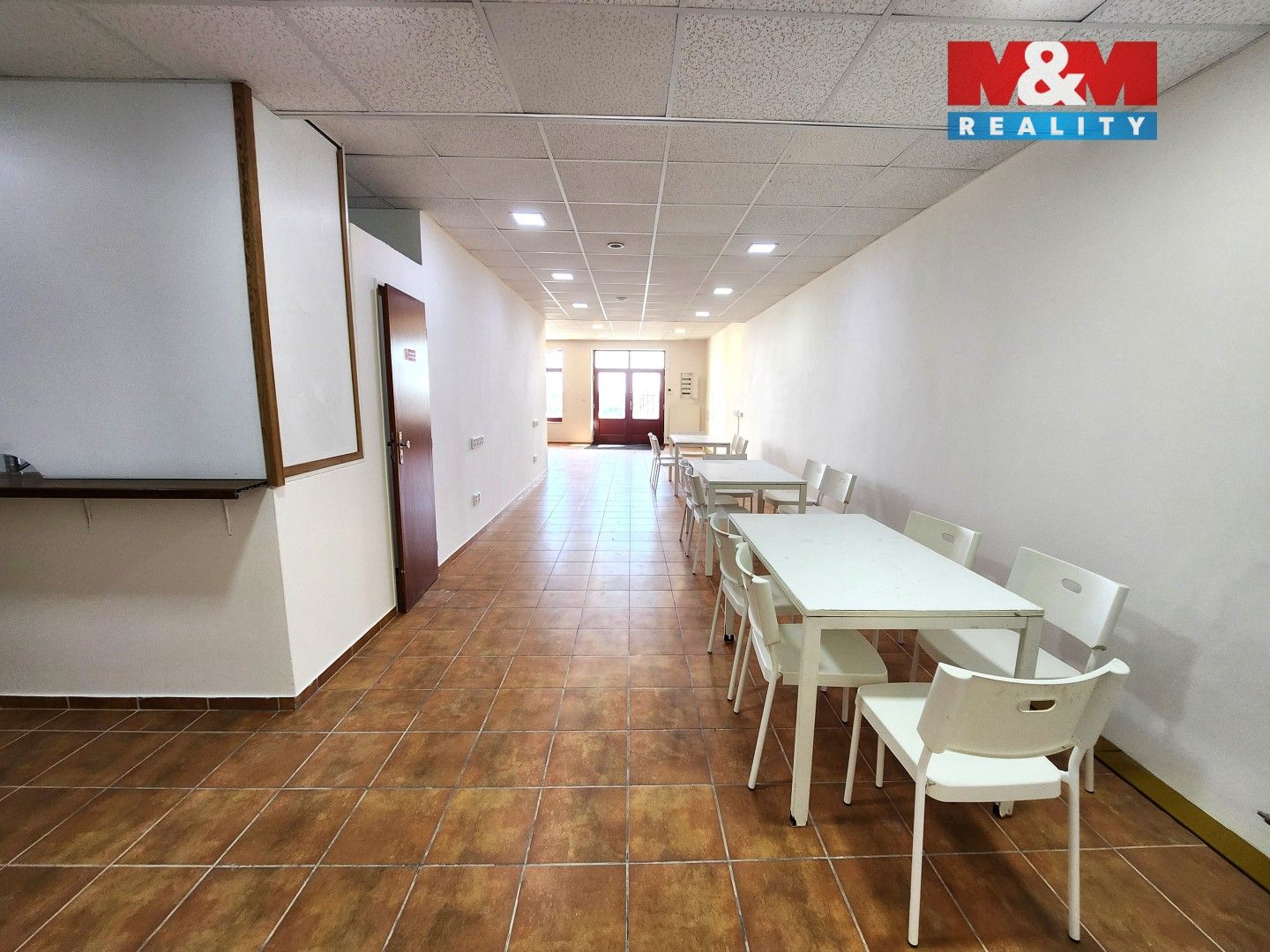 Prodej komerčního prostoru 120 m² - foto 2