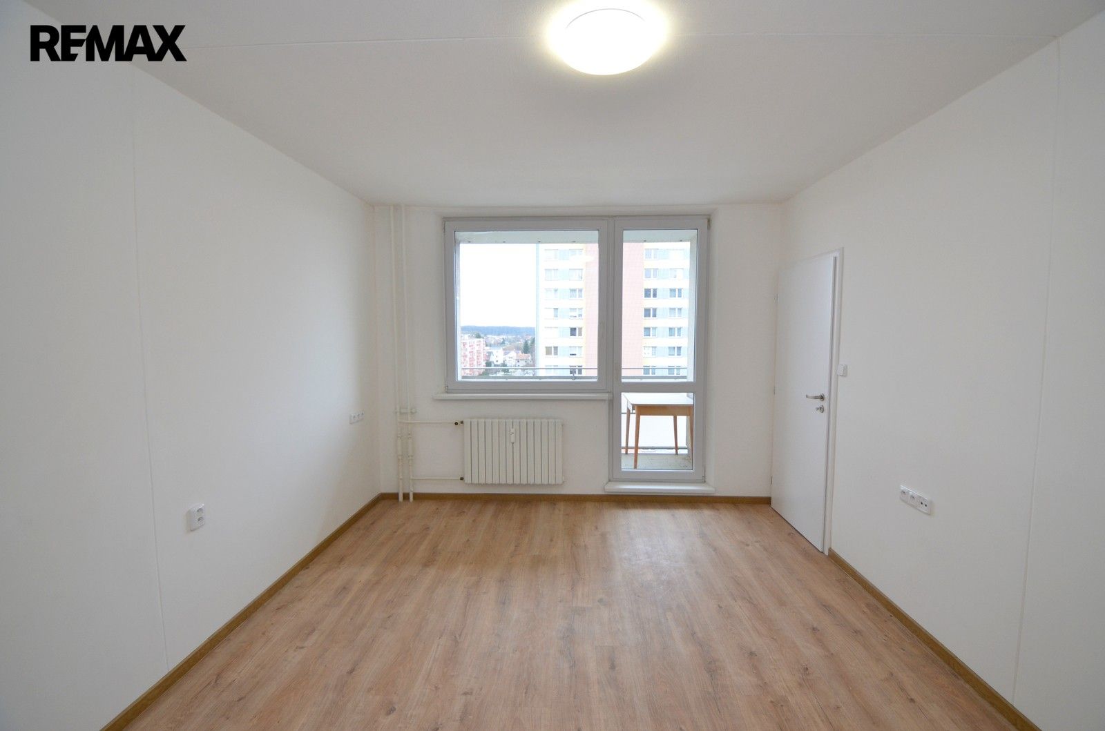 Pronájem bytu 1+1 38 m² - foto 11