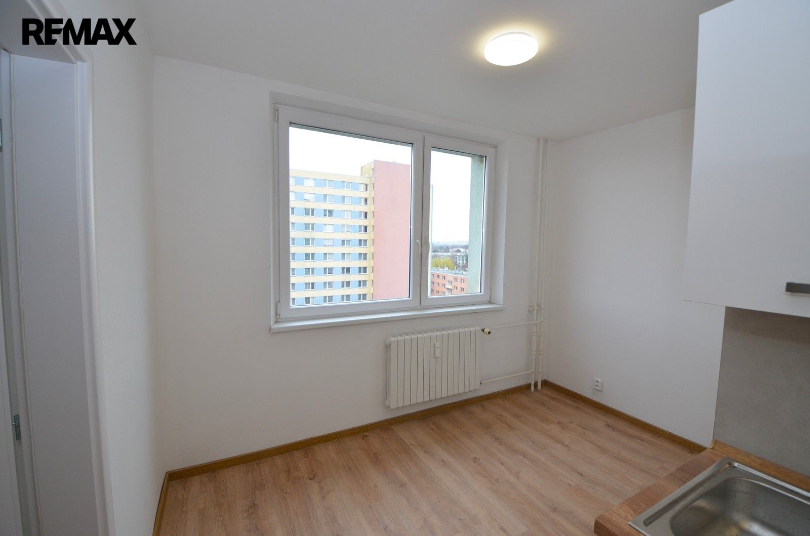 Pronájem bytu 1+1 38 m² - foto 14