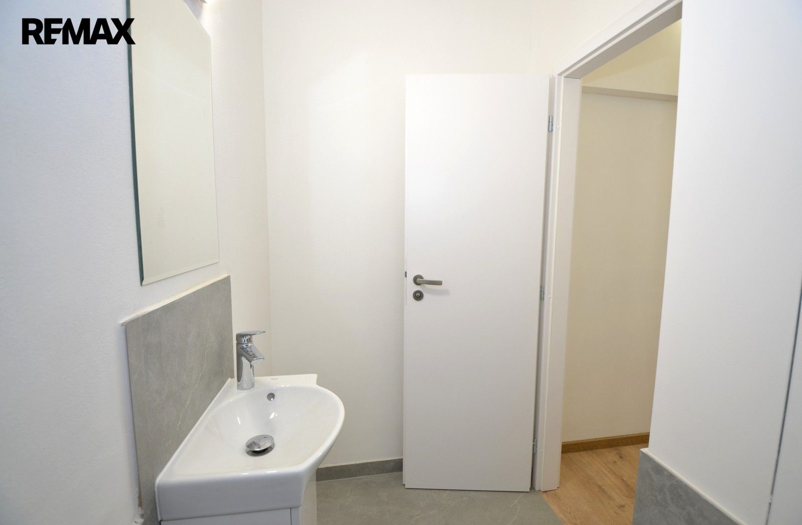 Pronájem bytu 1+1 38 m² - foto 24