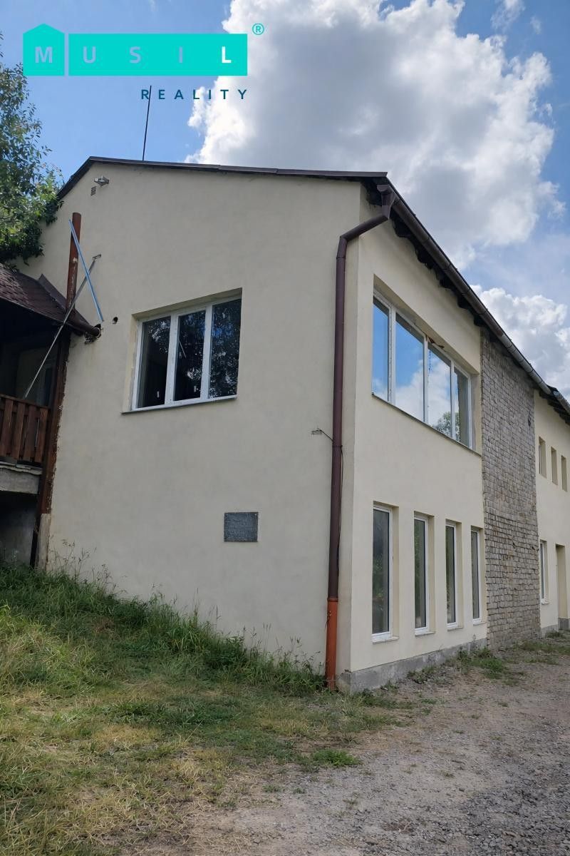 Prodej komerčního prostoru 200 m² - foto 2