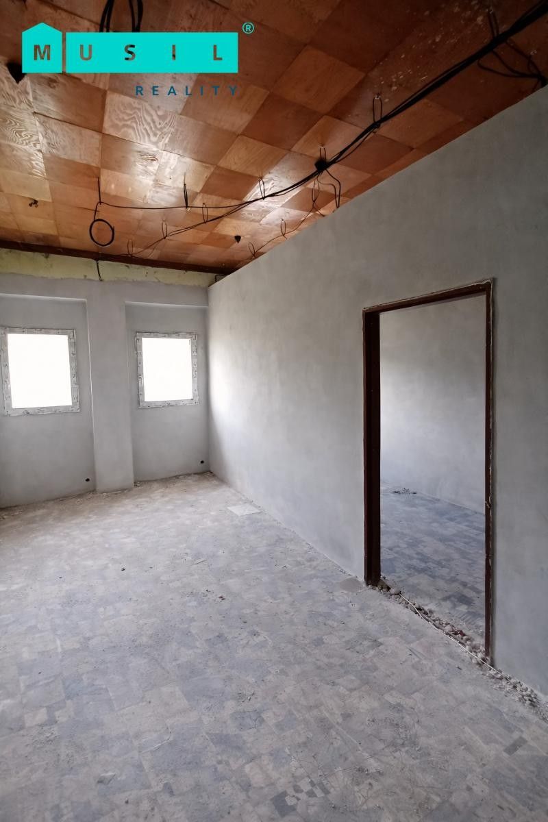 Prodej komerčního prostoru 200 m² - foto 7