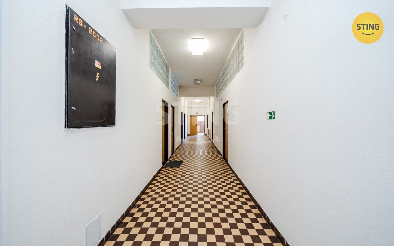 Pronájem komerčního prostoru 13 m² - foto 6