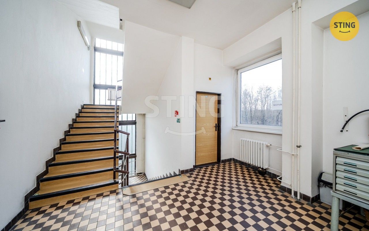 Pronájem komerčního prostoru 13 m² - foto 4