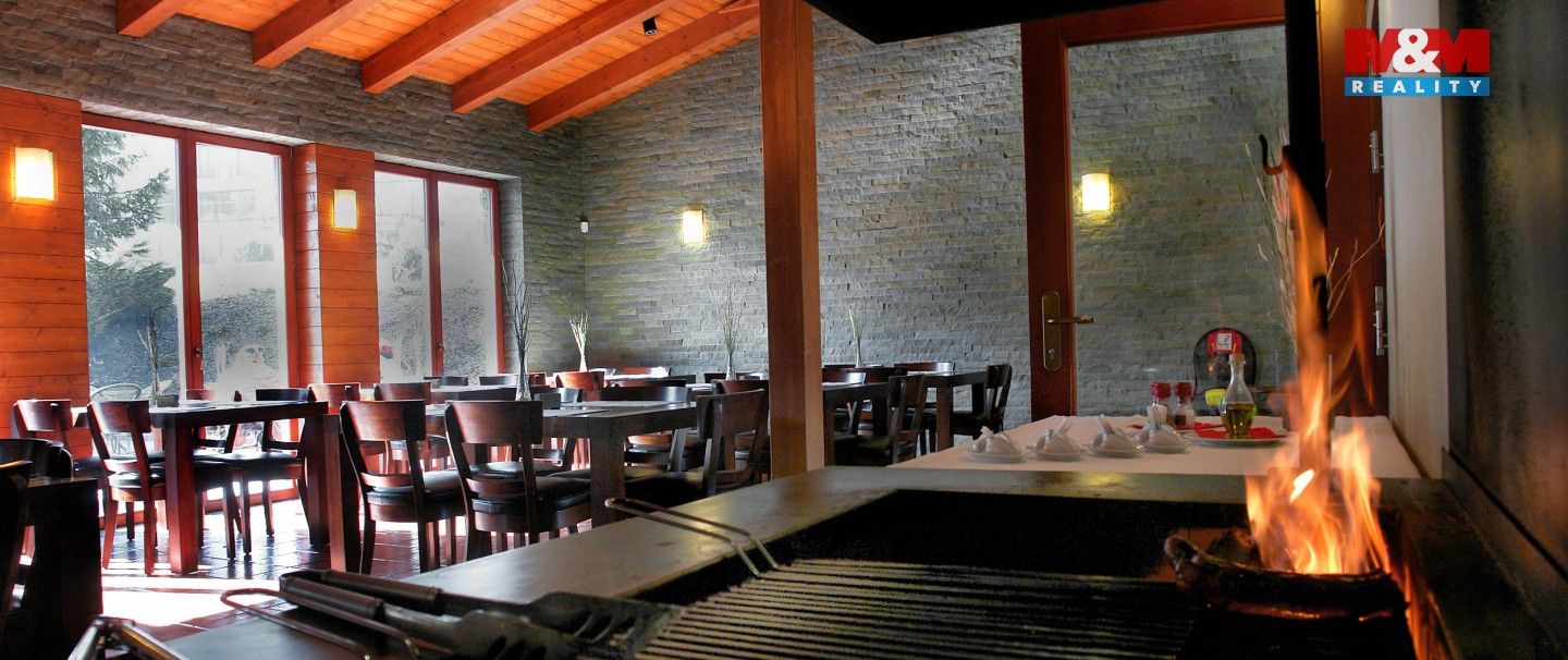Pronájem komerčního prostoru 220 m² - foto 6