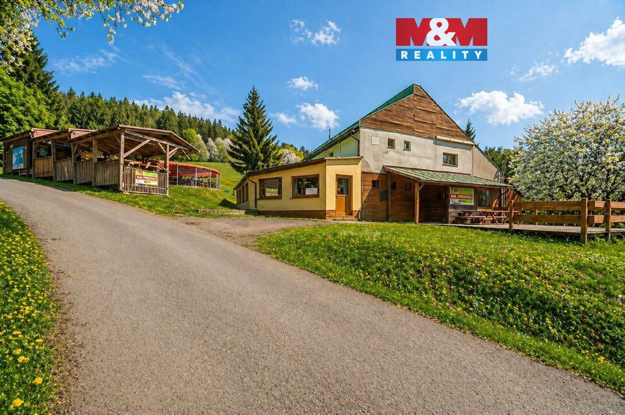 Prodej komerčního prostoru 297 m² - foto 1