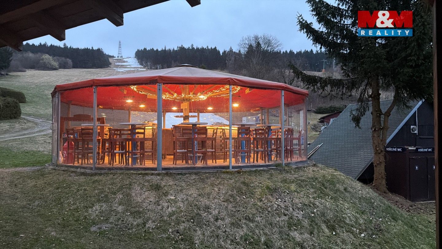 Prodej komerčního prostoru 297 m² - foto 4