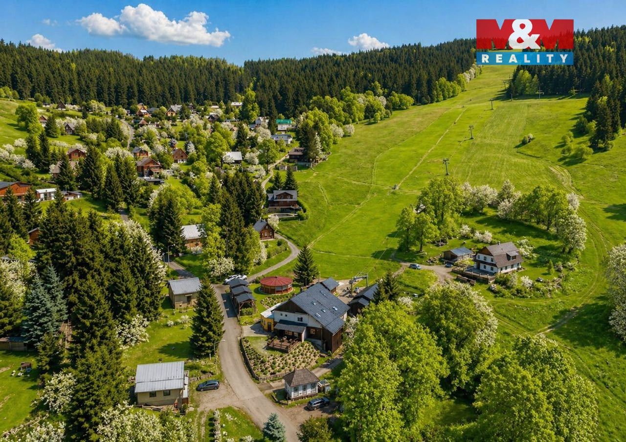 Prodej komerčního prostoru 297 m² - foto 2