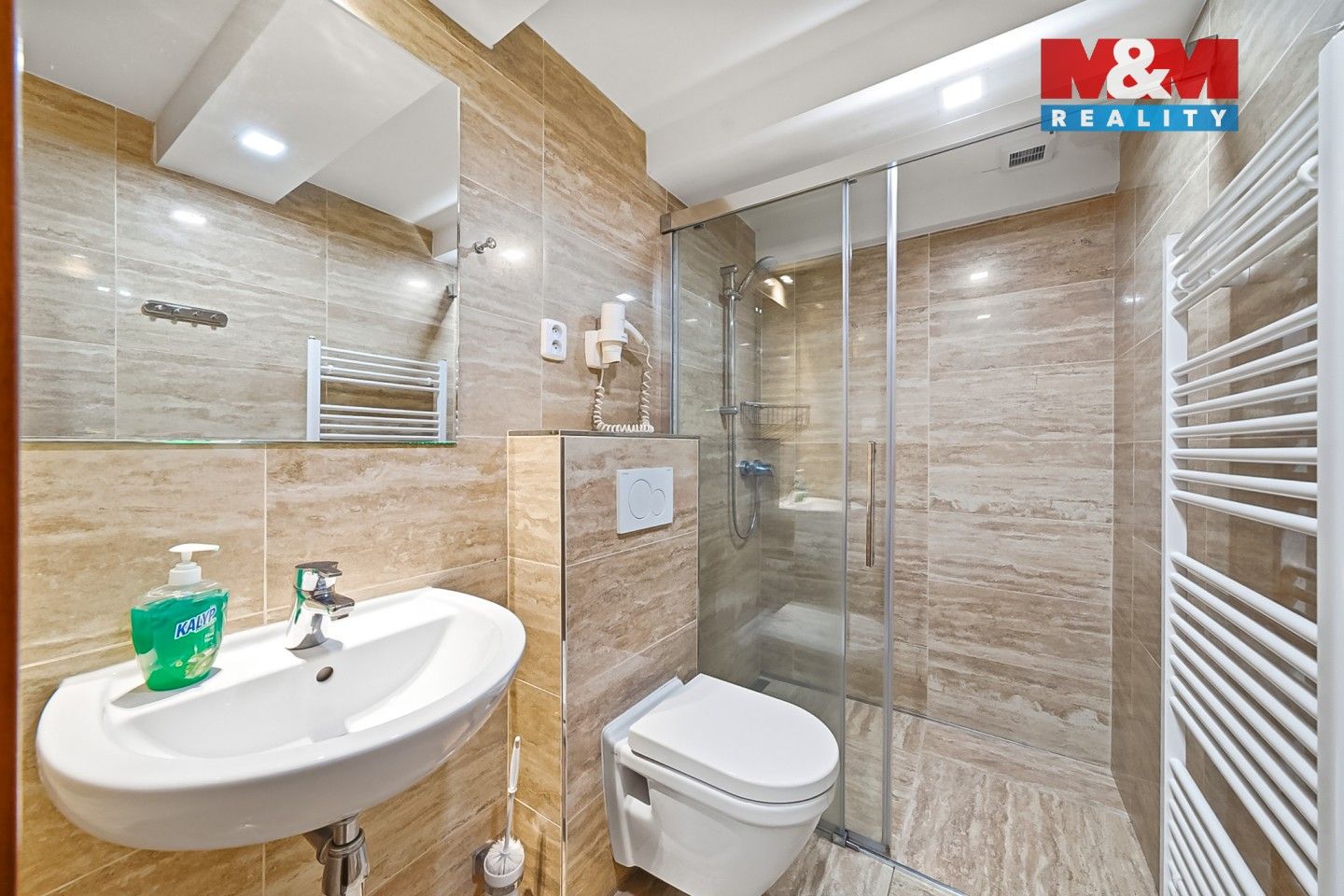 Prodej komerčního prostoru 297 m² - foto 32