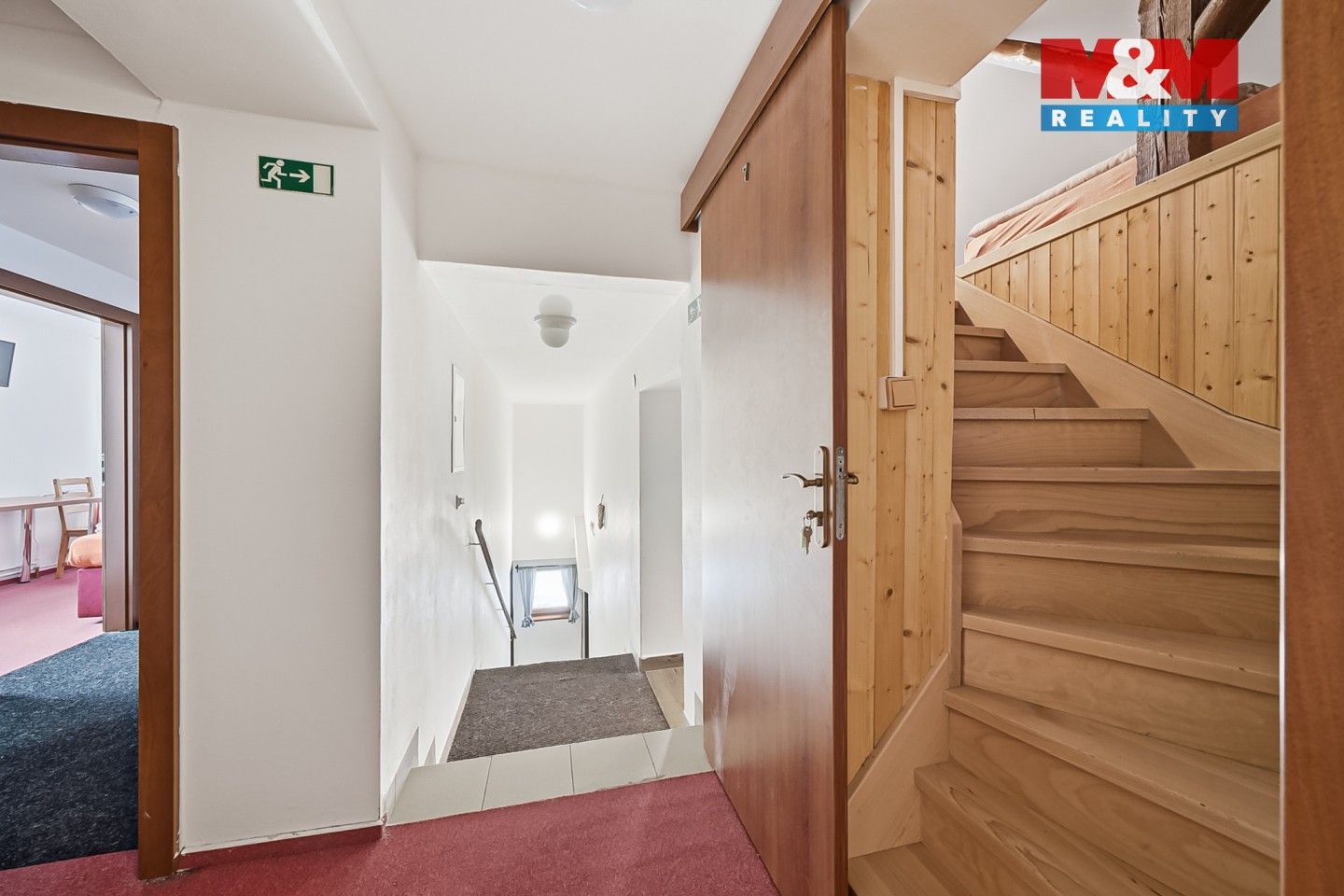 Prodej komerčního prostoru 297 m² - foto 37