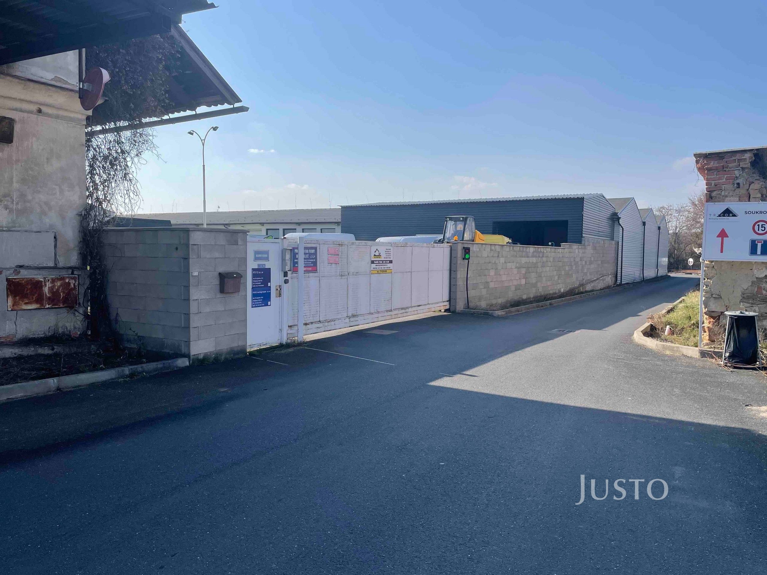 Pronájem komerčního prostoru 500 m² - foto 1