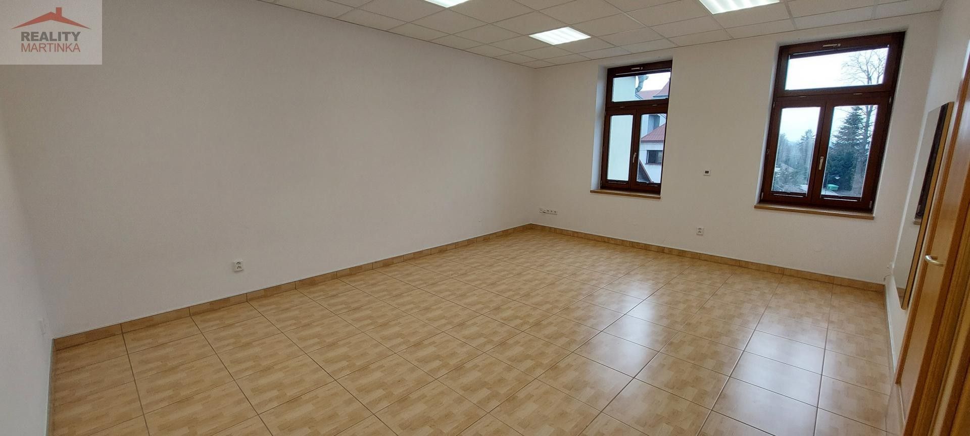 Pronájem komerčního prostoru 40 m² - foto 4