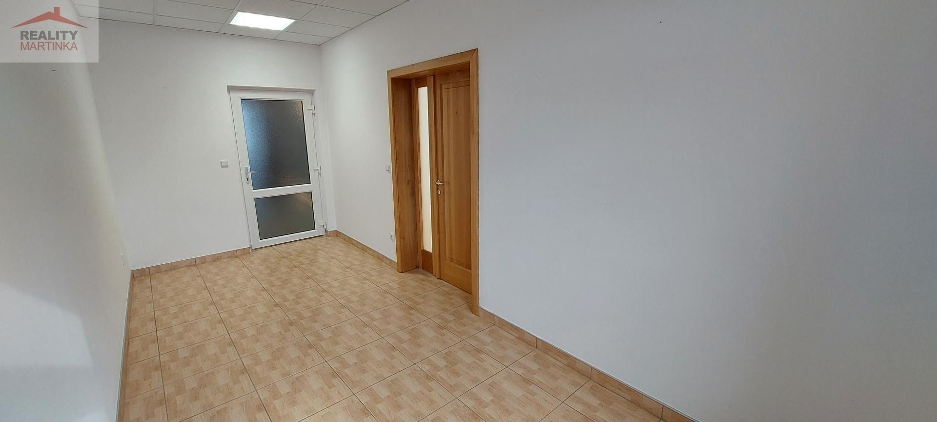 Pronájem komerčního prostoru 40 m² - foto 21