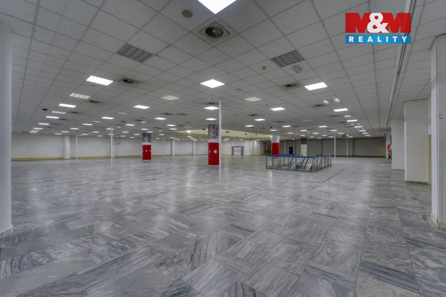 Pronájem komerčního prostoru 1603 m² - foto 9