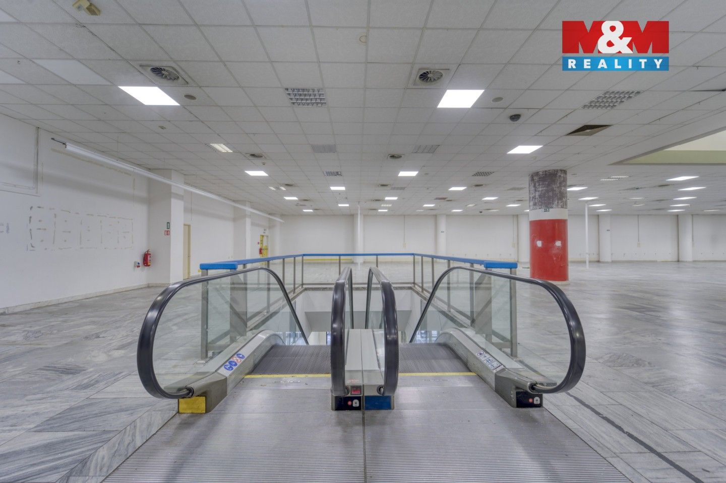 Pronájem komerčního prostoru 1603 m² - foto 12