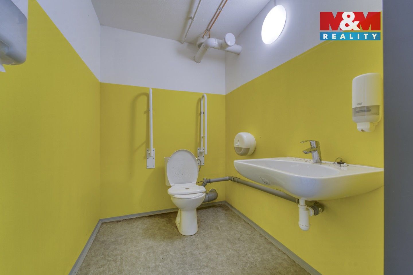 Pronájem komerčního prostoru 1603 m² - foto 39