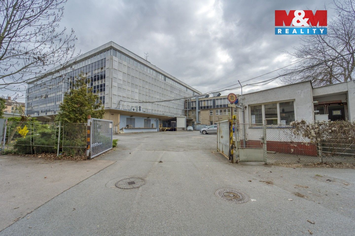 Pronájem komerčního prostoru 1603 m² - foto 42