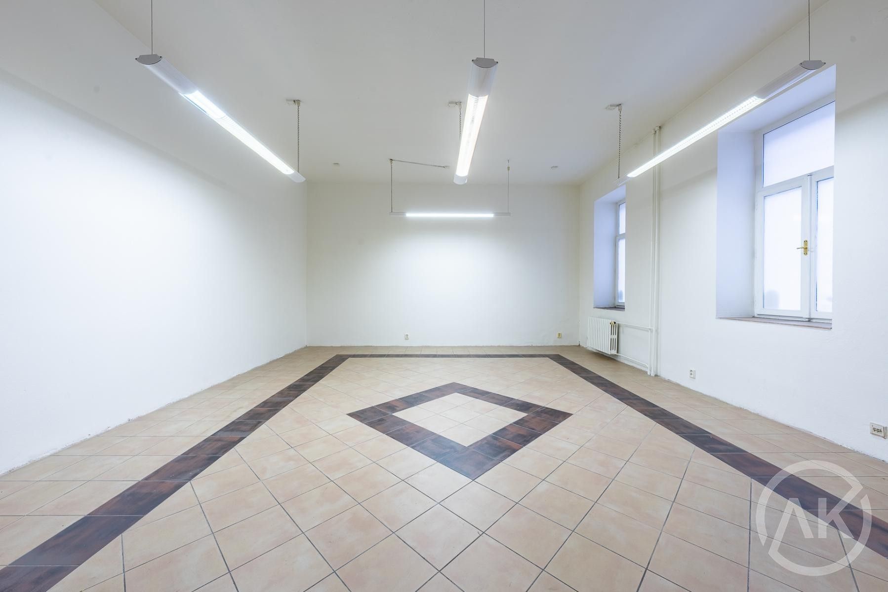 Pronájem komerčního prostoru 44 m² - foto 1