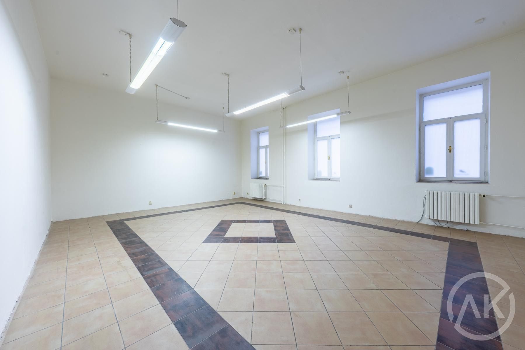 Pronájem komerčního prostoru 44 m² - foto 2