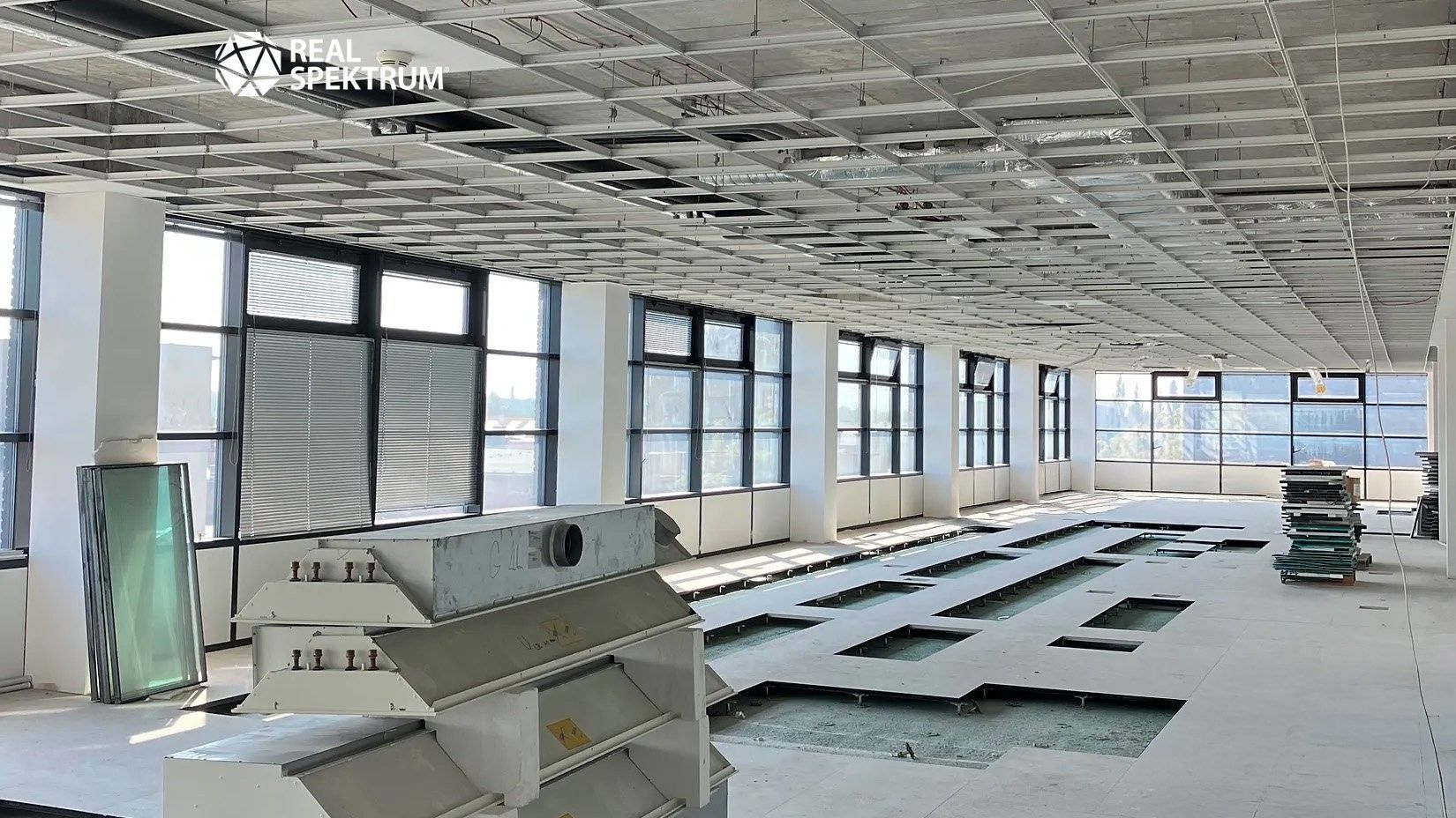 Pronájem komerčního prostoru 180 m² - foto 4