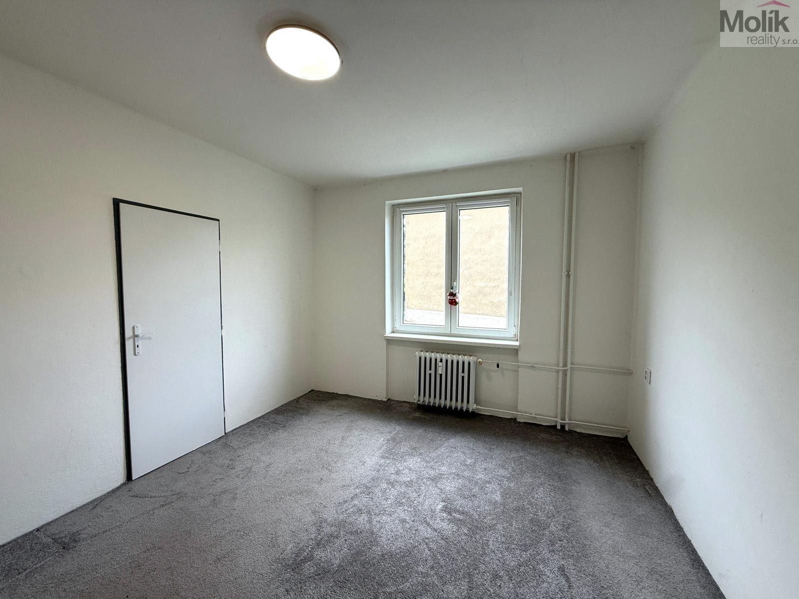 Pronájem bytu 2+1 55 m² - foto 9