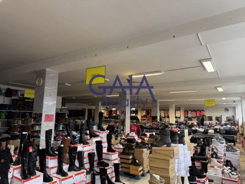 Prodej komerčního prostoru 2475 m² - foto 3