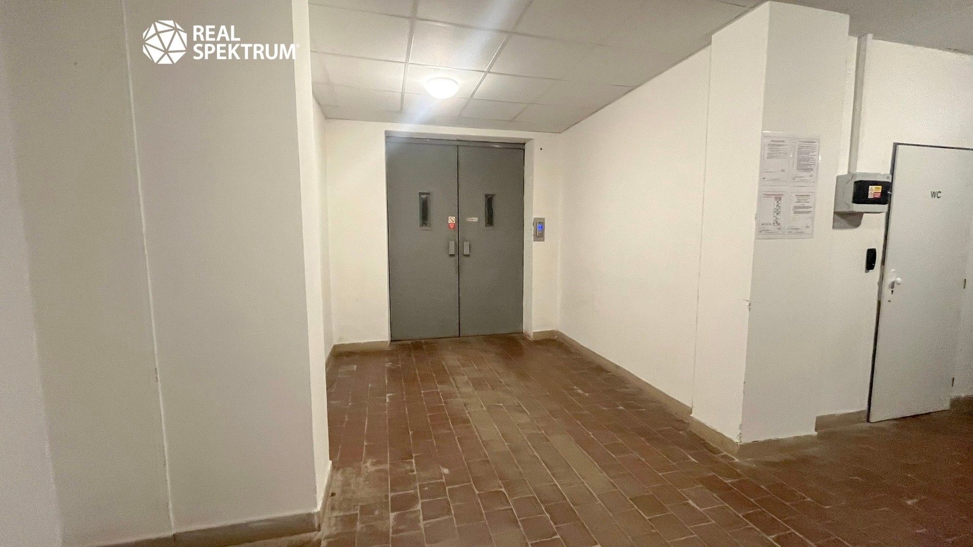 Pronájem komerčního prostoru 36 m² - foto 3