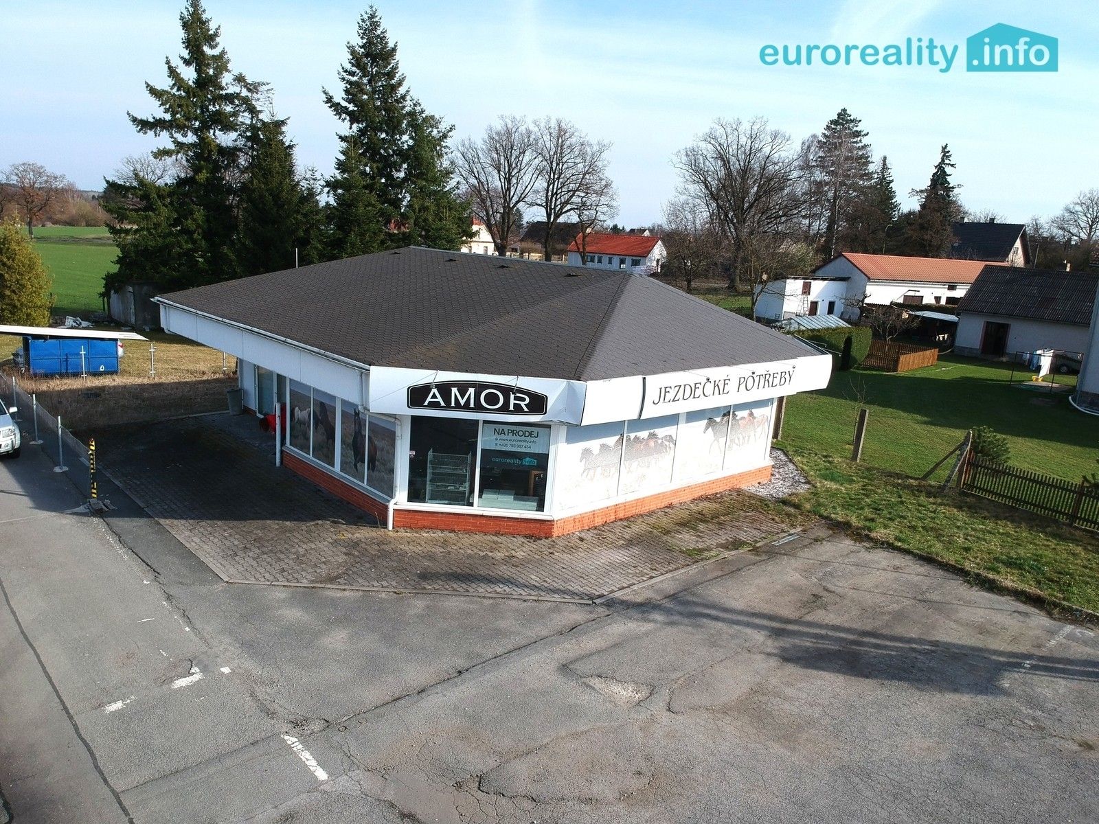 Prodej komerčního prostoru 929 m² - foto 11