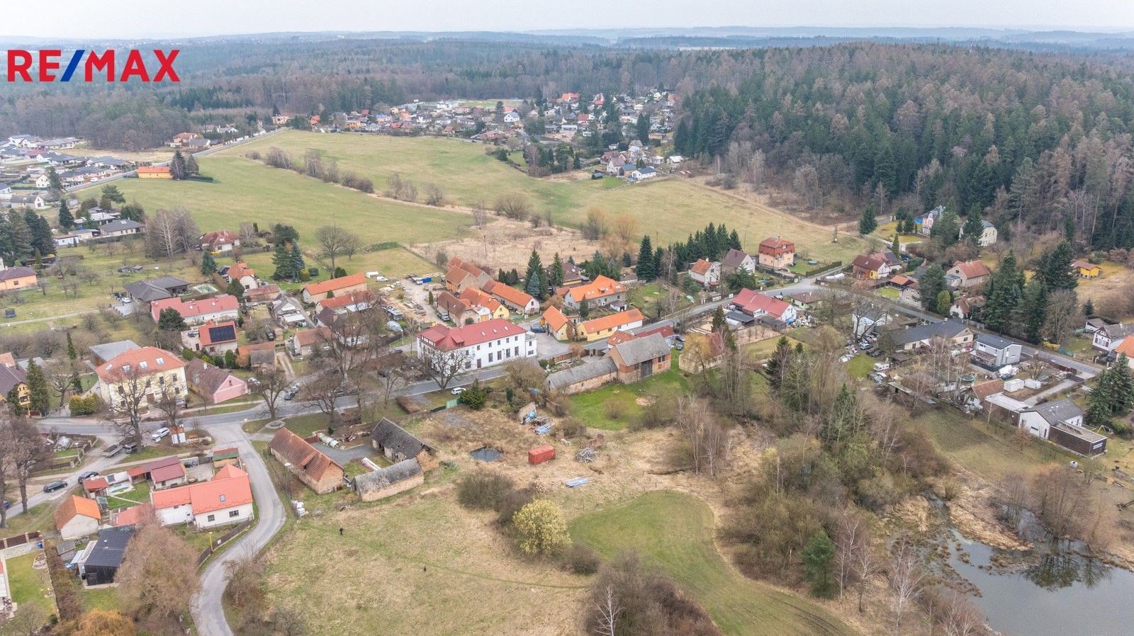 Prodej pozemku 1943 m² - foto 6