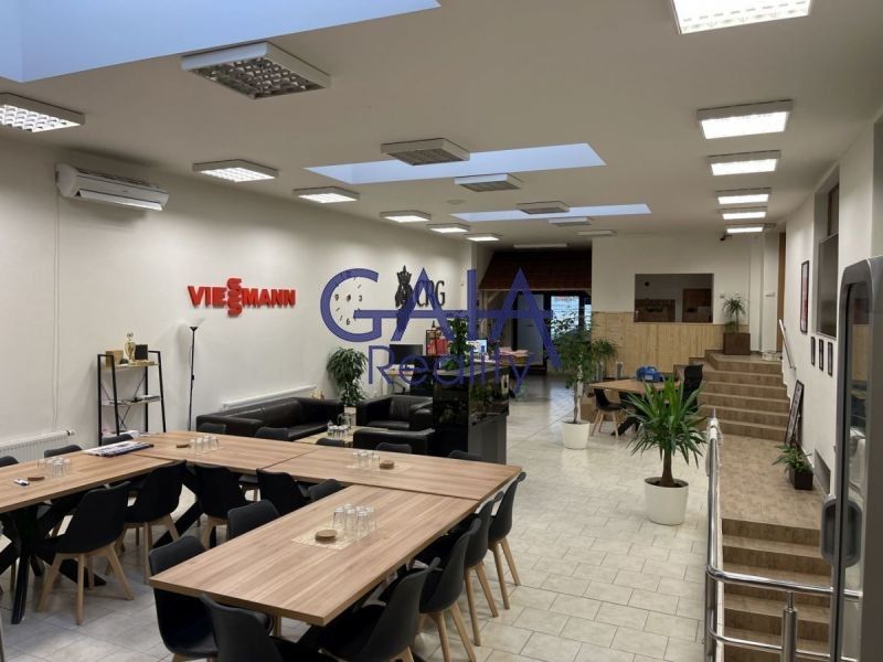 Pronájem komerčního prostoru 364 m² - foto 4