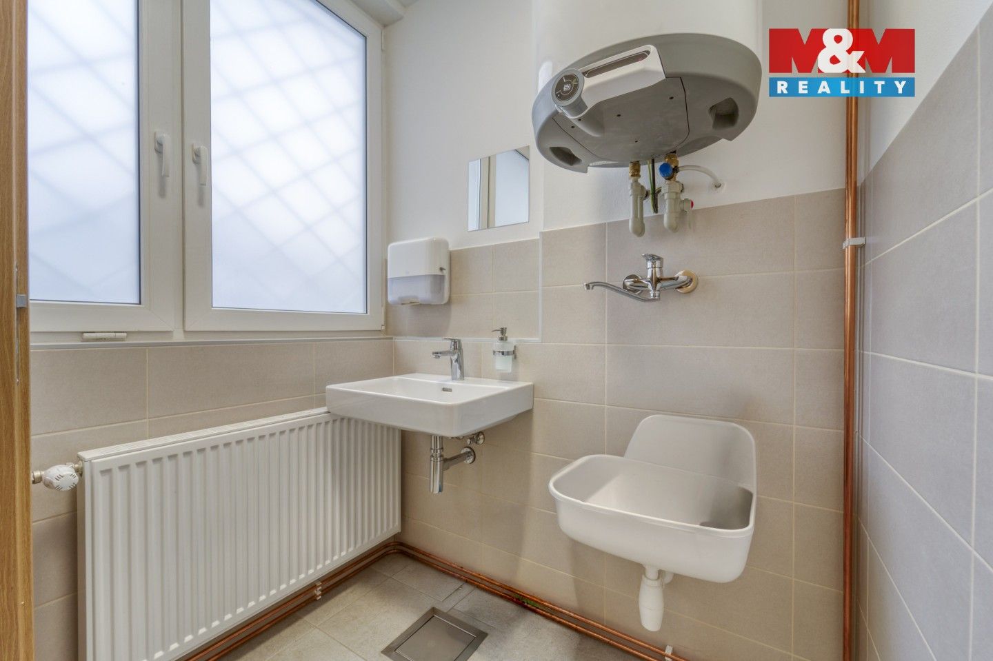 Pronájem komerčního prostoru 360 m² - foto 8