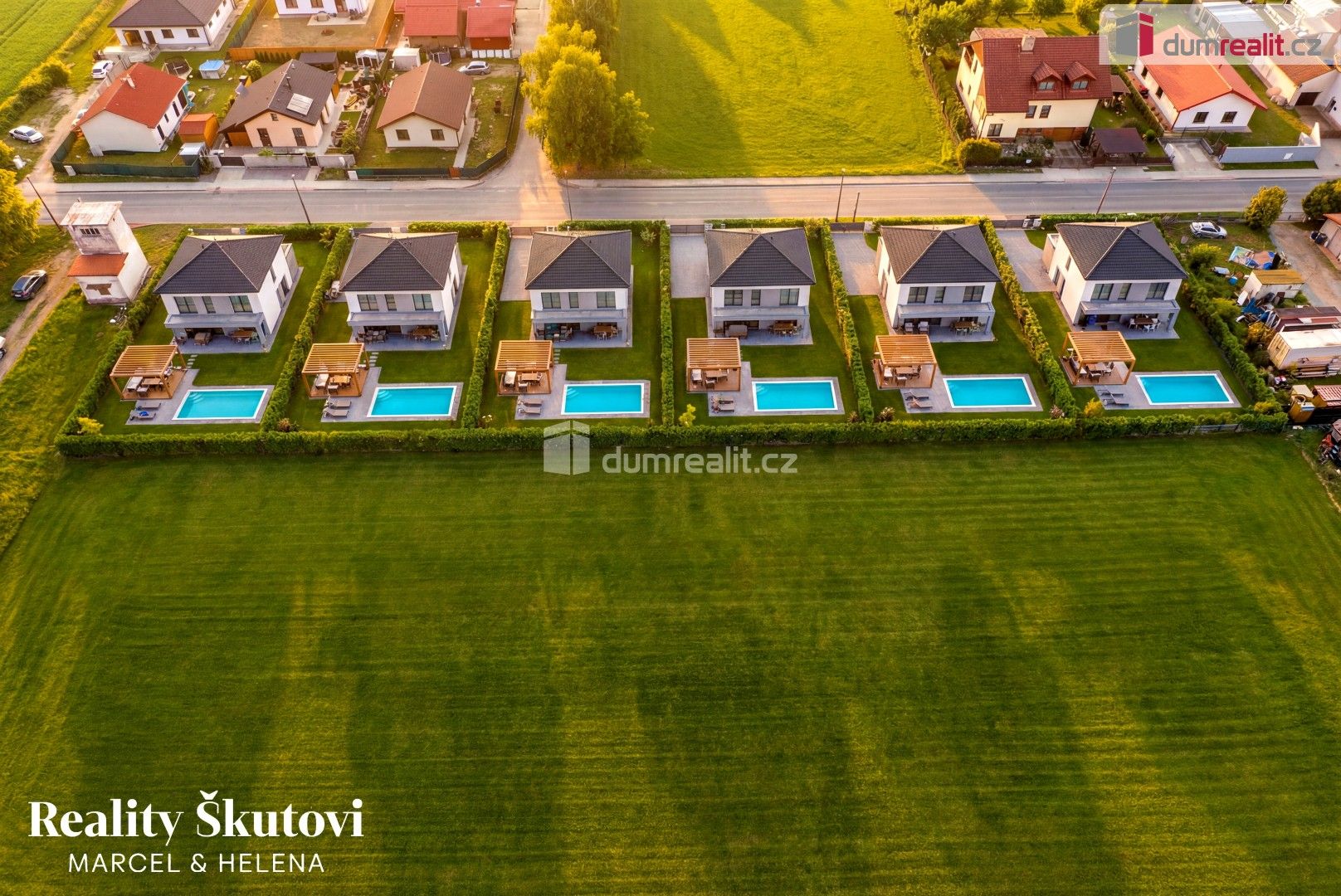 Prodej pozemku 600 m² - foto 9