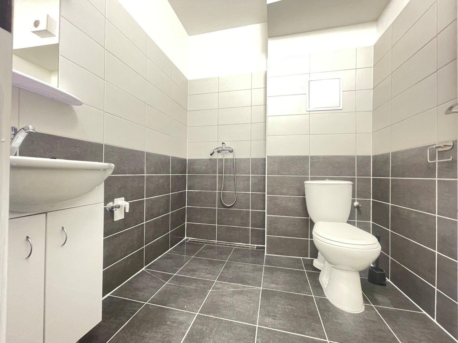 Pronájem bytu 1+kk 20 m² - foto 5