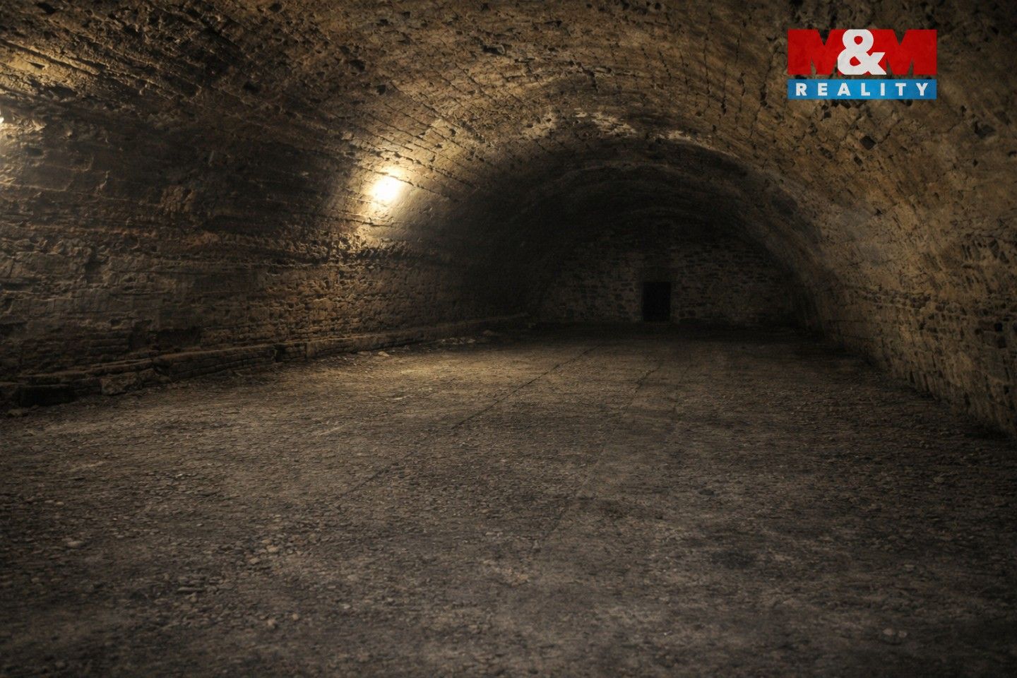 Pronájem komerčního prostoru 200 m² - foto 4