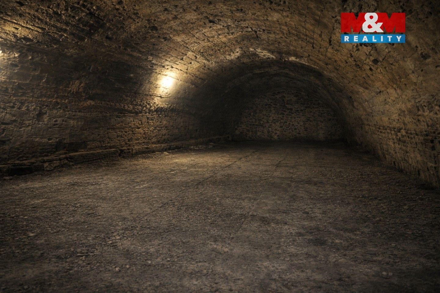 Pronájem komerčního prostoru 200 m² - foto 6