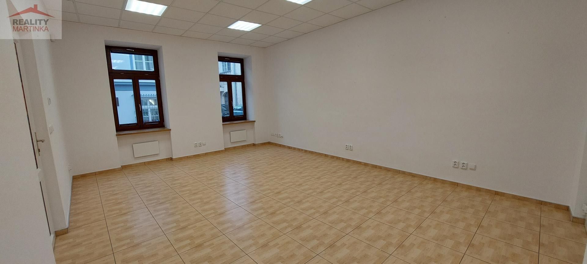 Pronájem komerčního prostoru 32 m² - foto 2