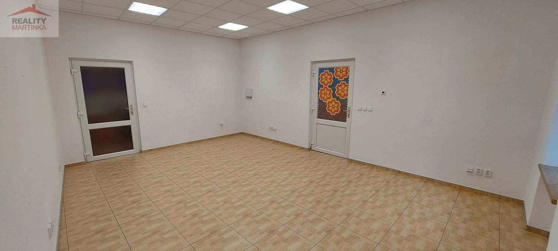 Pronájem komerčního prostoru 32 m² - foto 8