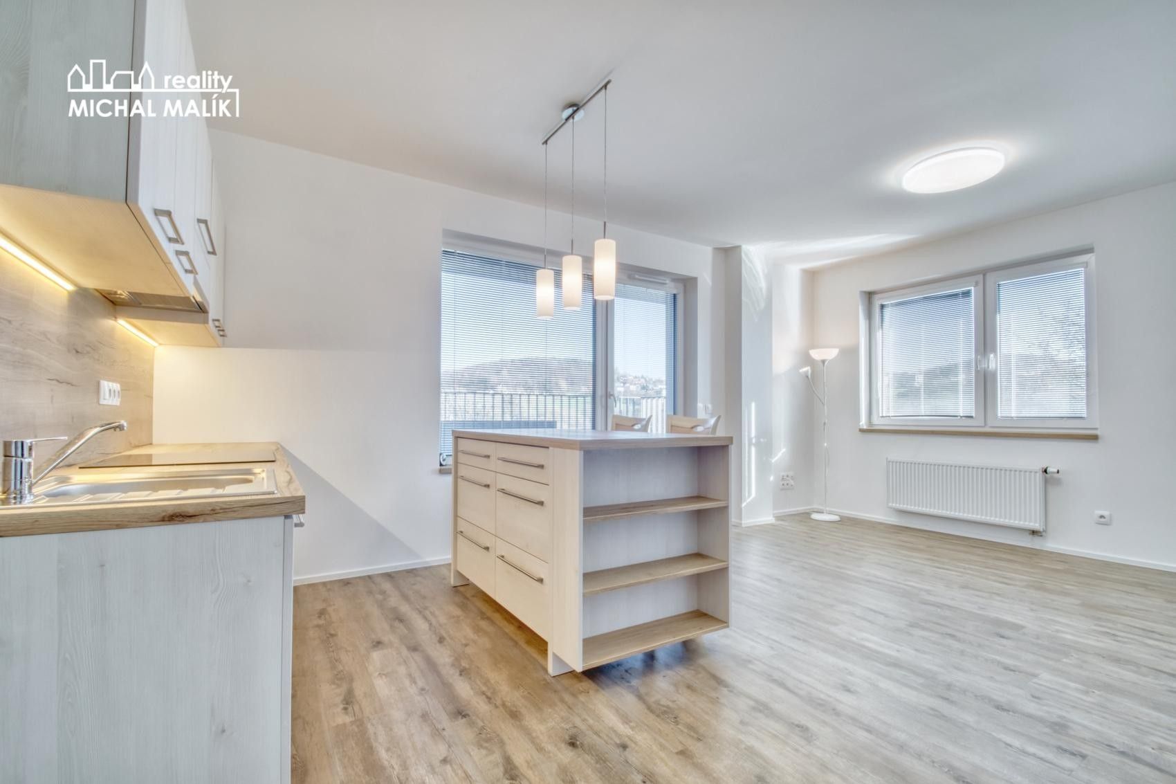 Pronájem bytu 1+kk 39 m² - foto 4