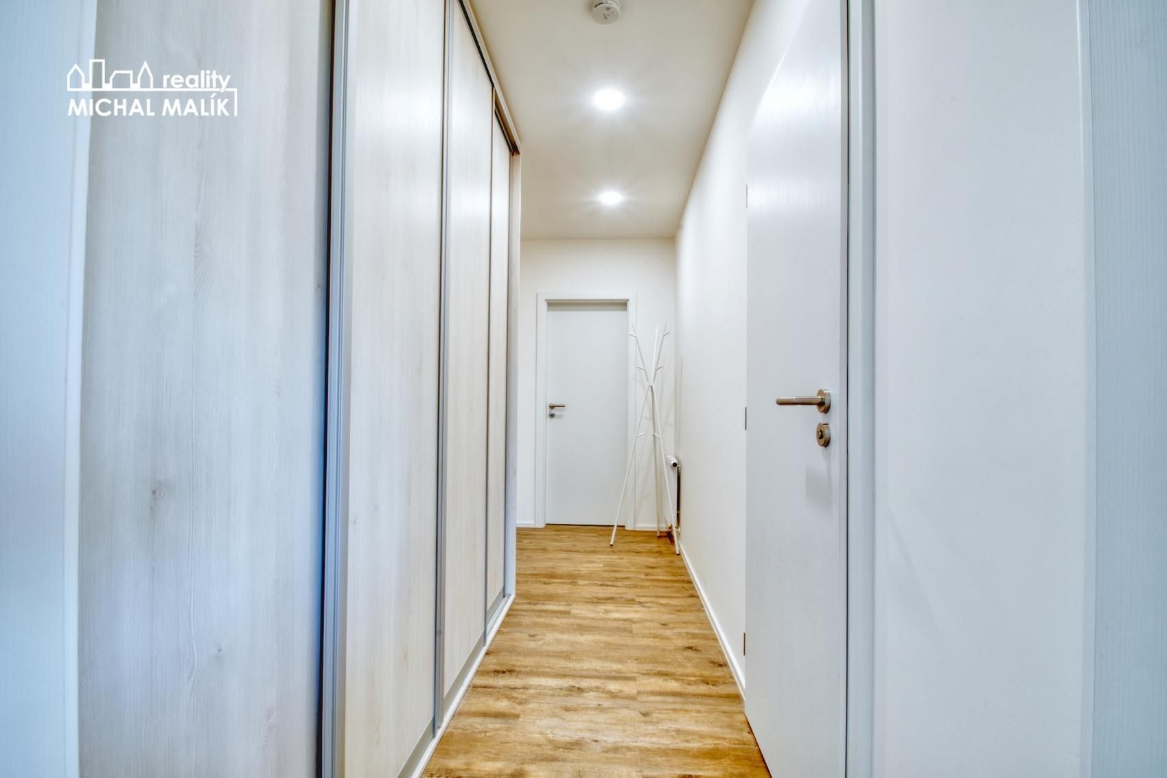 Pronájem bytu 1+kk 39 m² - foto 8