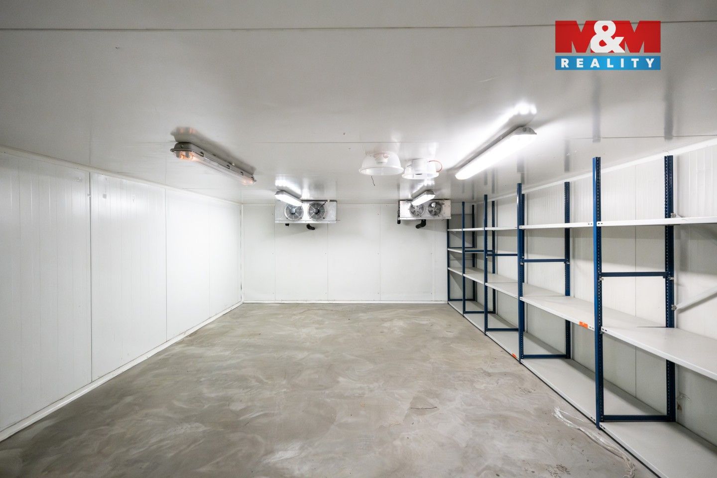 Pronájem komerčního prostoru 1300 m² - foto 10