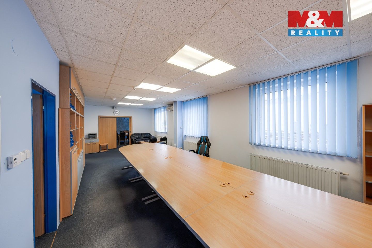 Pronájem komerčního prostoru 1300 m² - foto 14