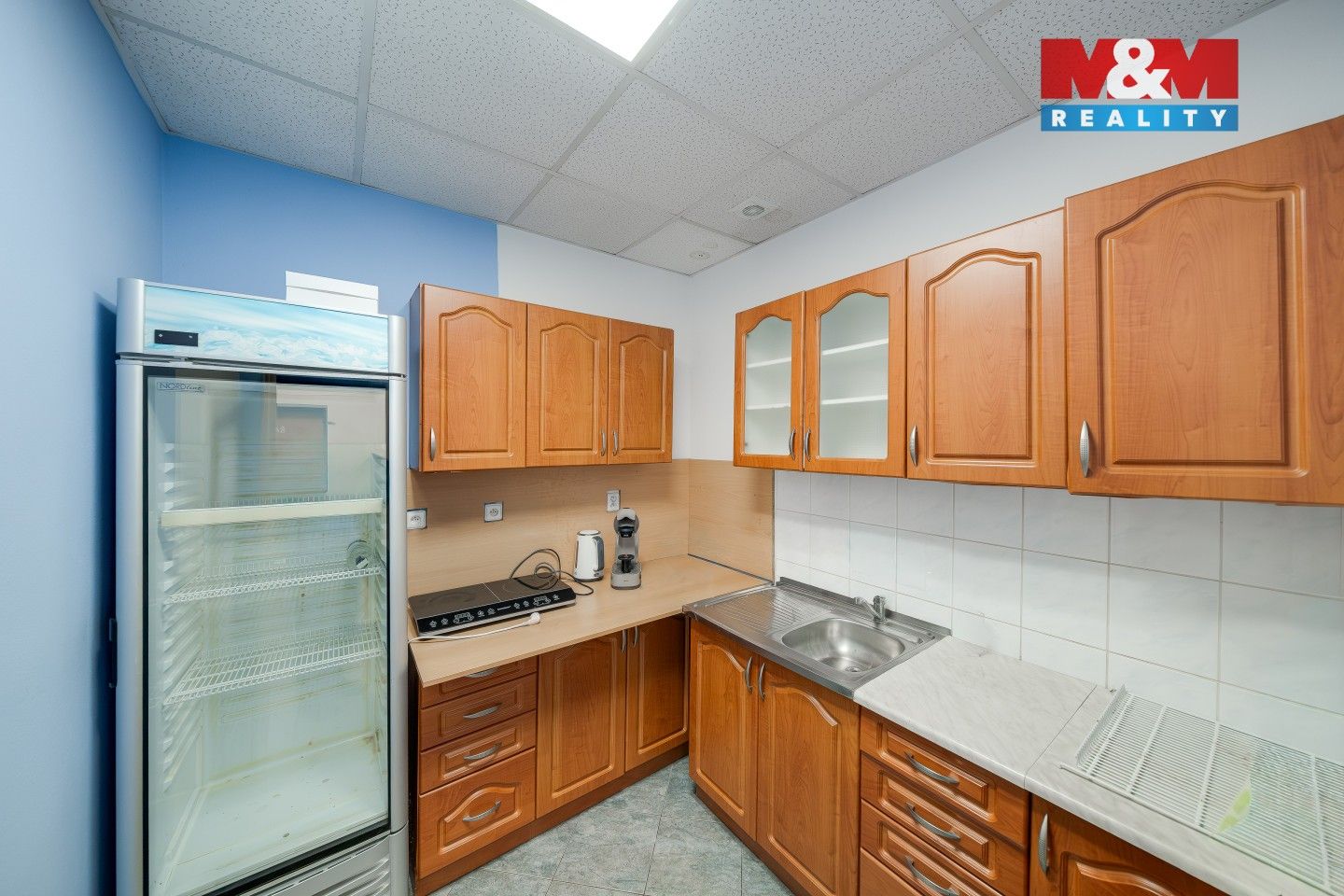 Pronájem komerčního prostoru 1300 m² - foto 19