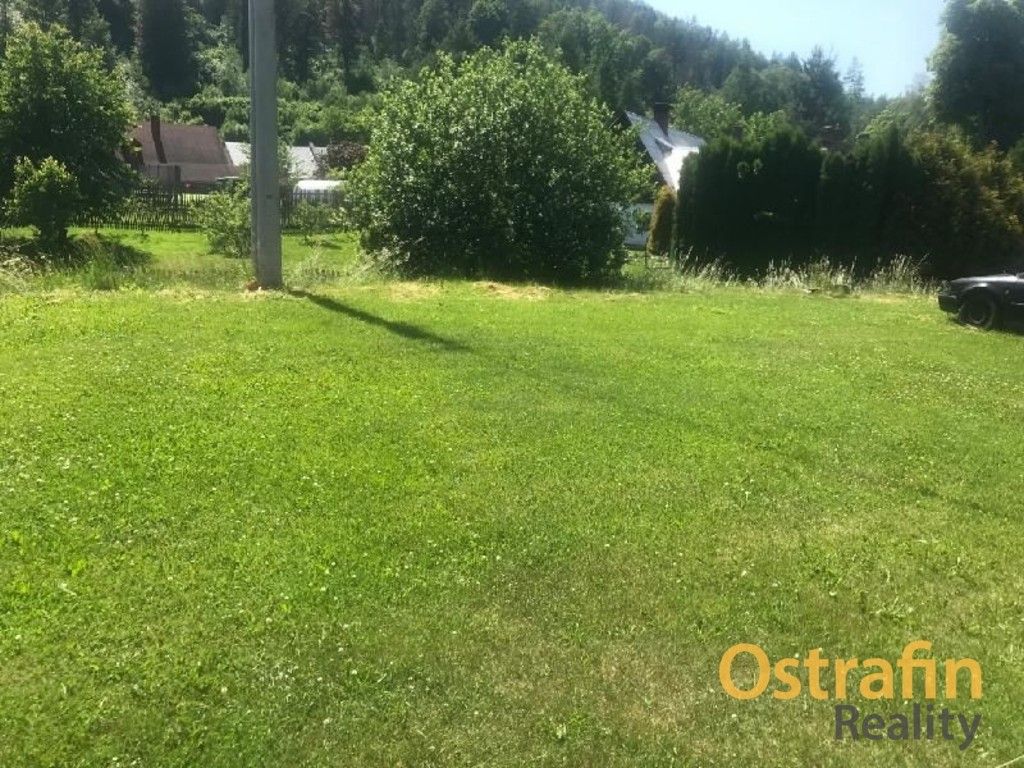 Prodej pozemku 900 m² - foto 1