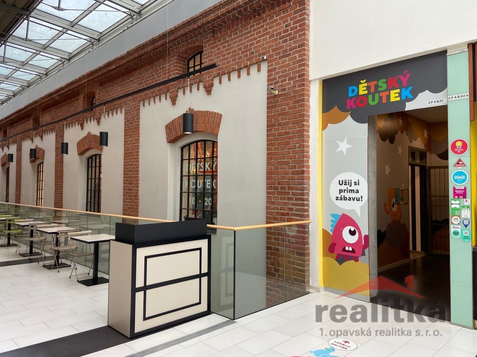 Pronájem komerčního prostoru 144 m² - foto 6
