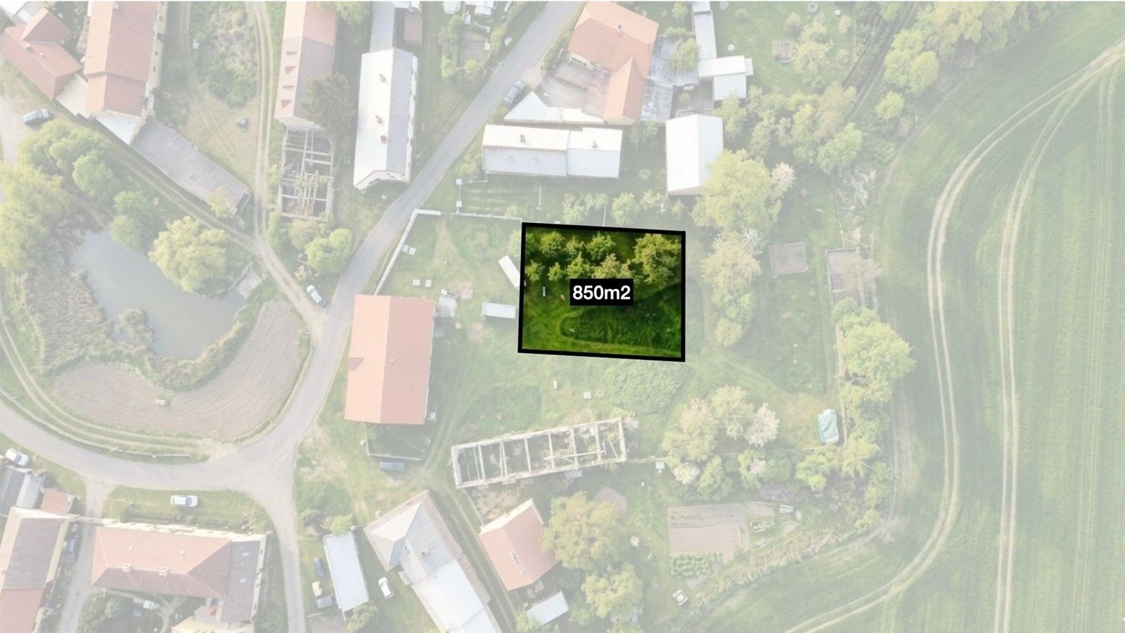 Prodej pozemku 850 m² - foto 2