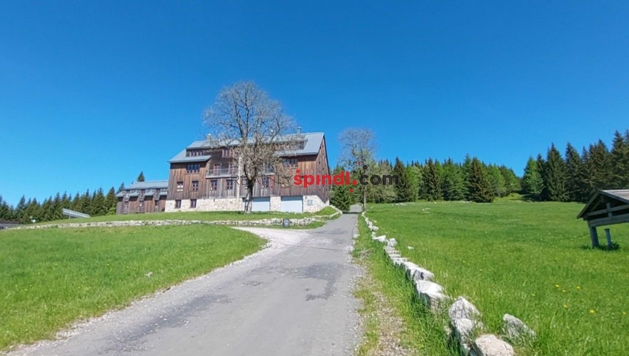 Prodej bytu 4+1 149 m² - foto 1