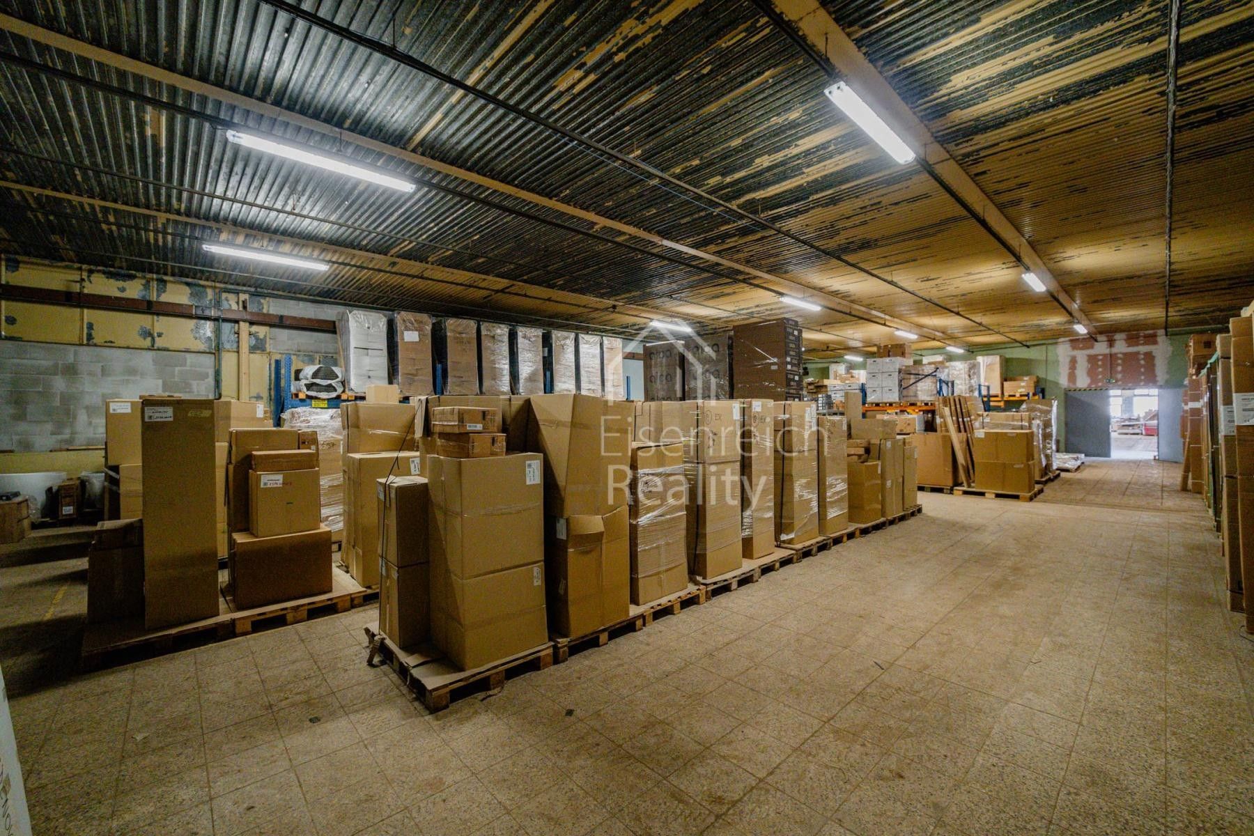Pronájem komerčního prostoru 1160 m² - foto 8